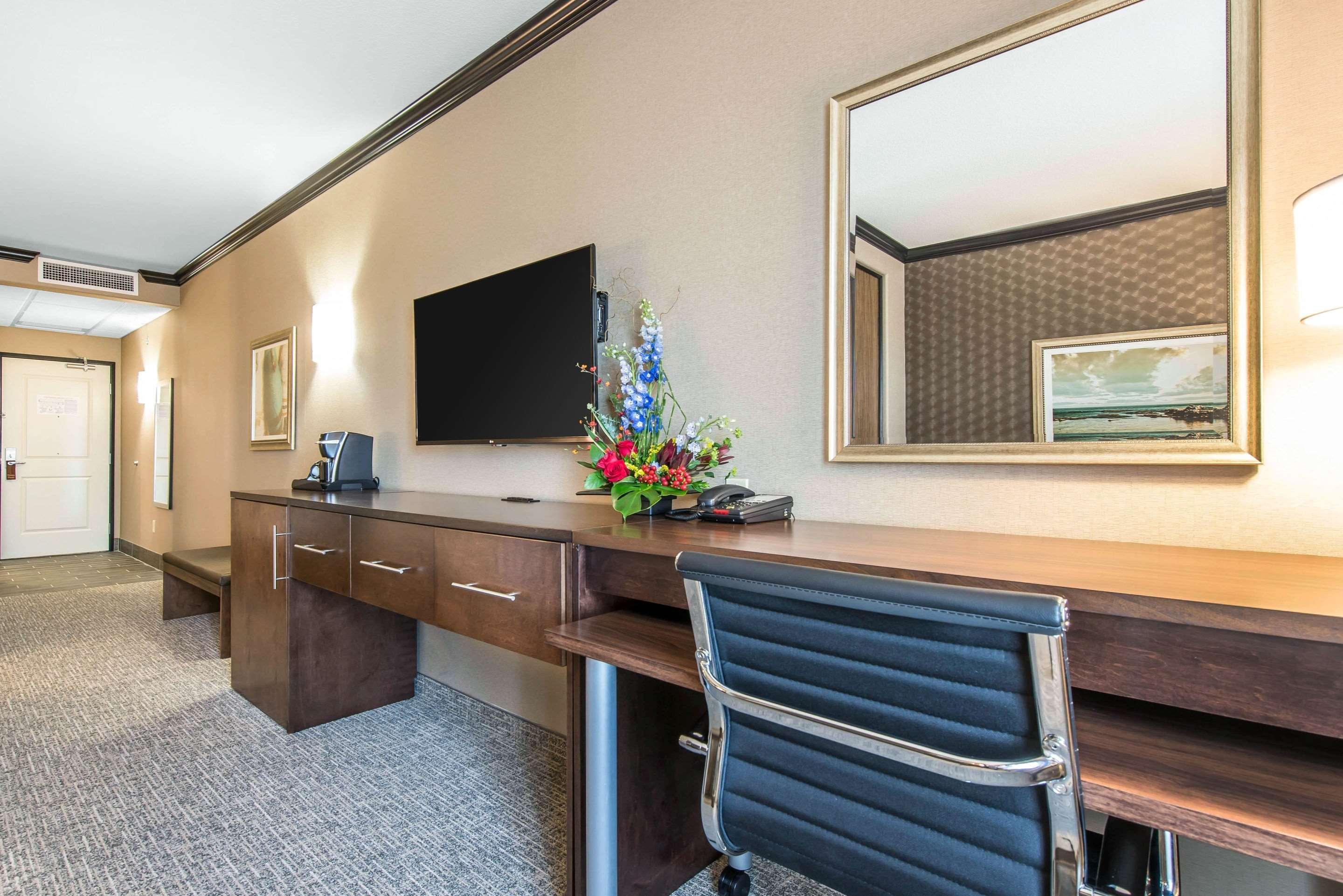 The Heritage Inn & Suites, Ascend Hotel Collection Garden City Exteriér fotografie