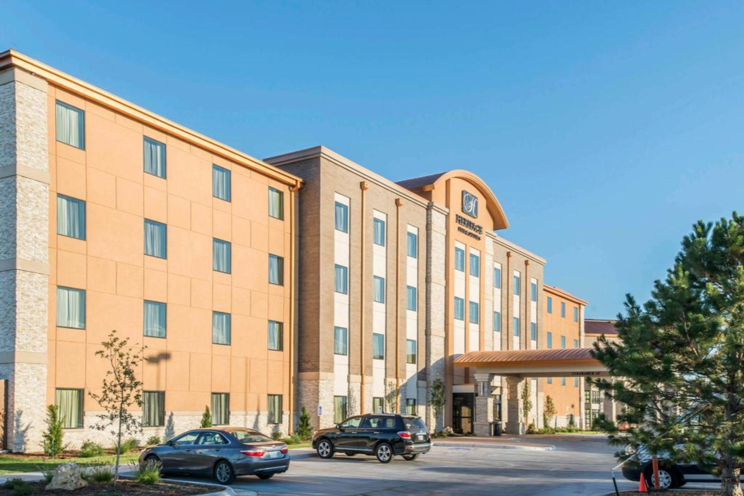 The Heritage Inn & Suites, Ascend Hotel Collection Garden City Exteriér fotografie